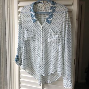 Sheer Teal & Ivory Free People button down. Sz M